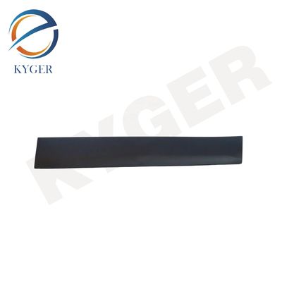 KYGER High Quality Auto Part LR116796 Porta dianteira direita moldura inferior adequado para Land Rover Discovery Sport 2015 L550